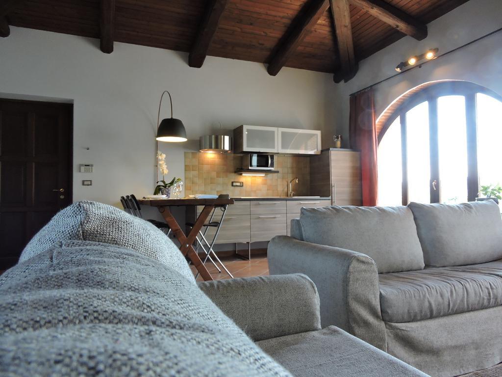 Cascina Volpona Apartment Case Bruciate ภายนอก รูปภาพ